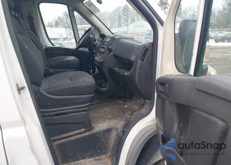 2016 Ram Promaster 2500 High Roof z USA, uszkodzony, nr VIN 3C6TRVDG4GE134123